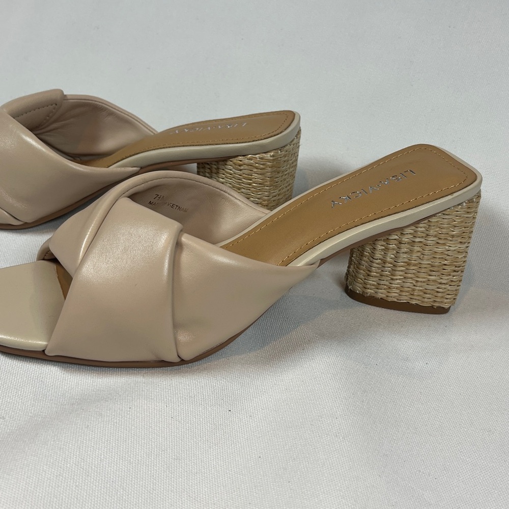 Lisa Vicky Impress Sandals Nude Sheep Napa Leather Heeled Women’s Dress 7.5M NIB - Picture 3 of 8